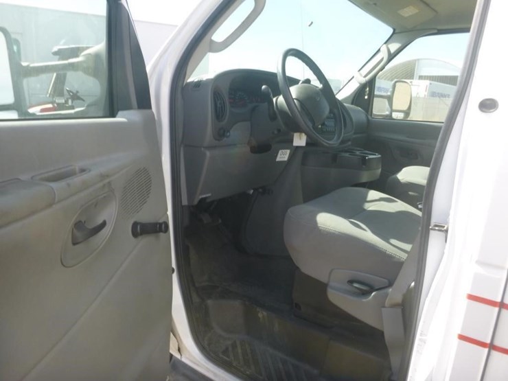 2007-ford-e450-image-10