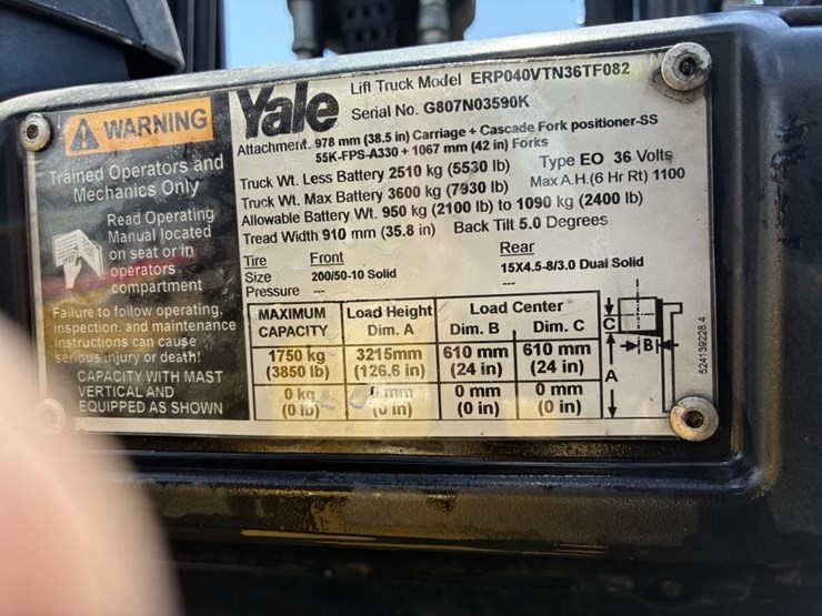 2011-yale-erp040vtn36tf082-forklift-image-21