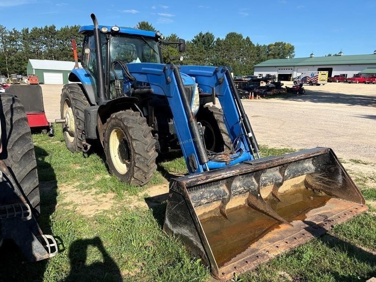 new-holland-t7.250-image-1
