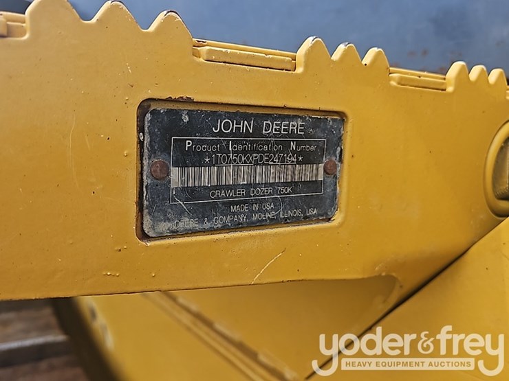 2013-deere-750k-lgp-image-24