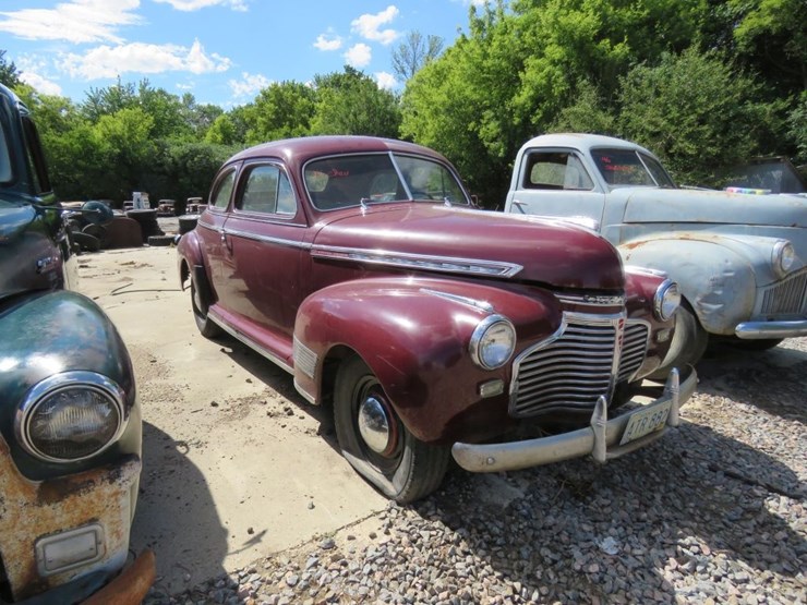 1941-chevrolet-special-deluxe-2dr-sedan-image-1