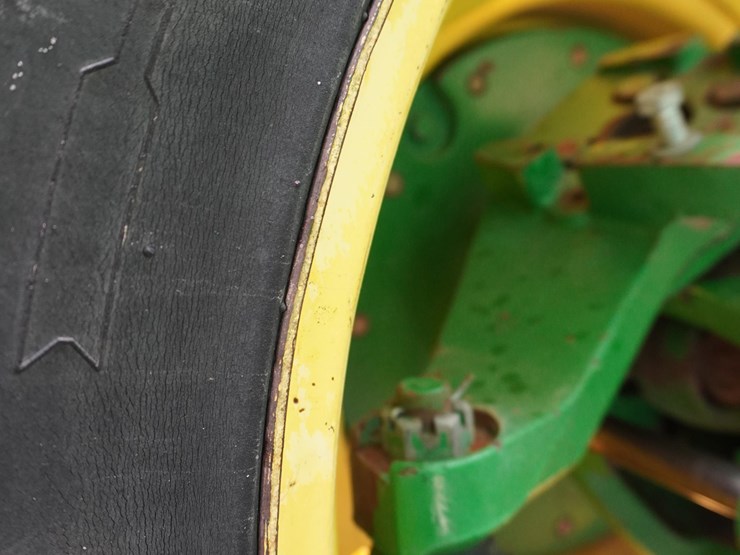 1997-john-deere-8400-image-19