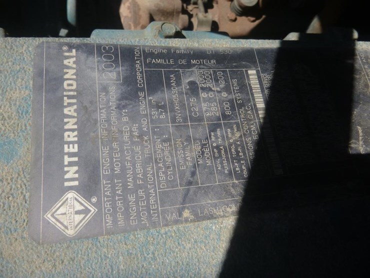 2004-international-7400-image-17