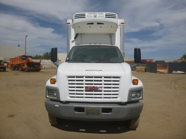 2008-gmc-c7500-reefer-box-truck-image-8