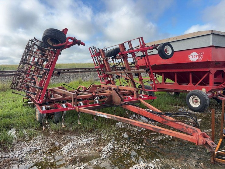kongskilde-field-cultivator,-single-harrow,-with-double-rolling-baskets-image-1