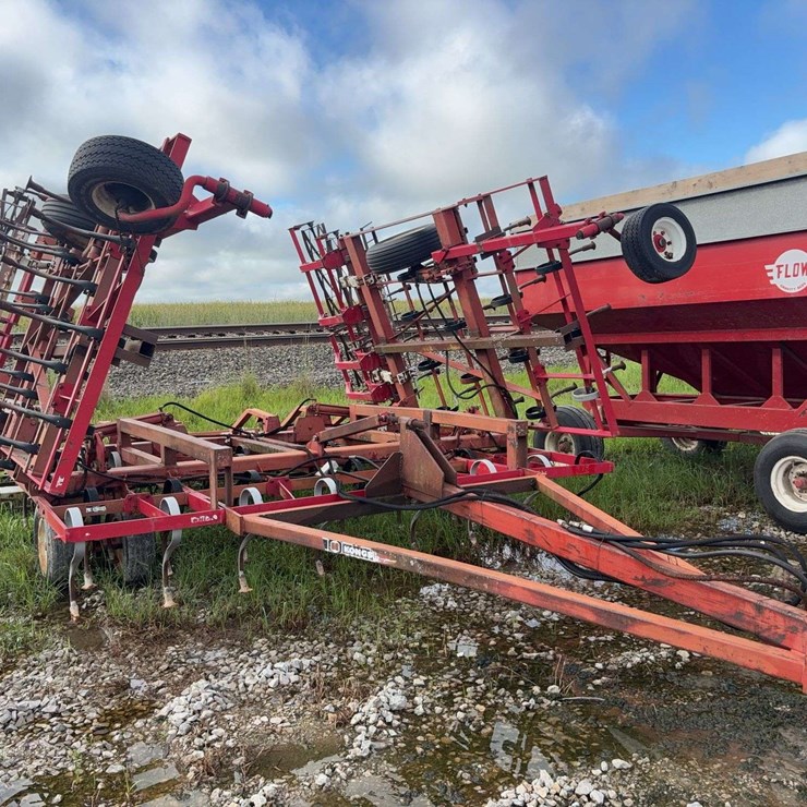 Kongskilde field cultivator, single harrow, with double rolling baskets