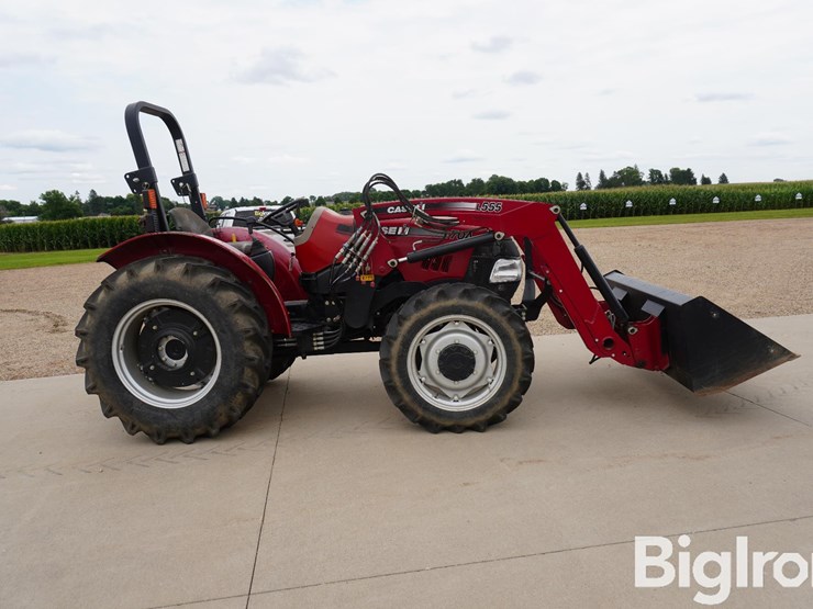 2019-case-ih-farmall-70a-image-4