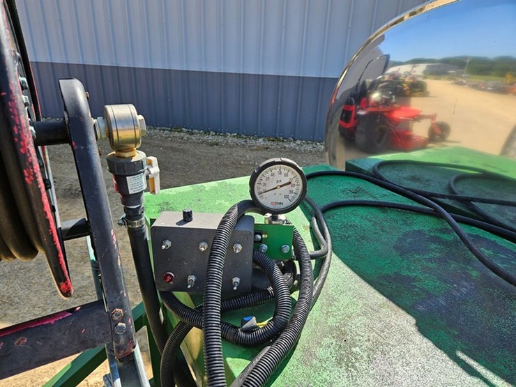 #159-•-ts-370-turf-chemical-sprayer-image-34