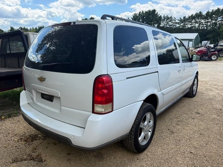 2005-chevrolet-uplander-image-3