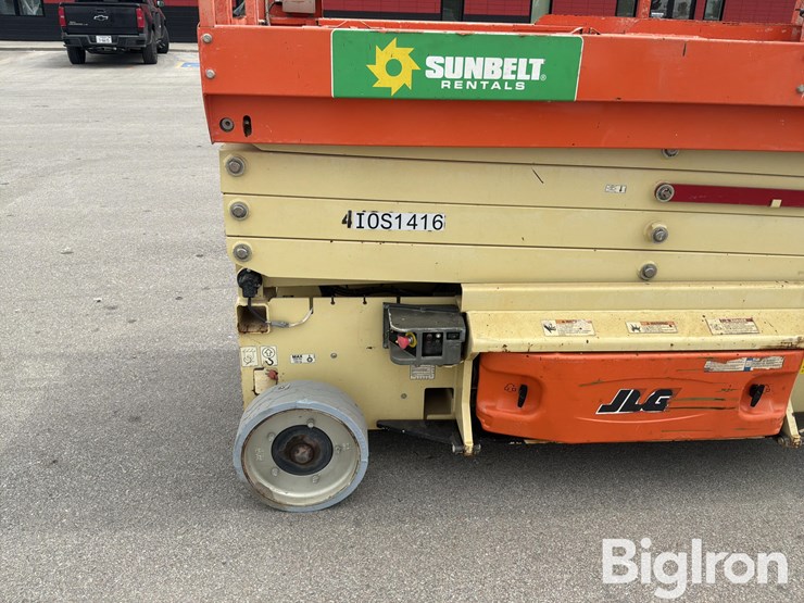 2020-jlg-3246es-image-9