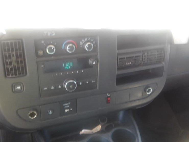 2014-utility-van-image-22