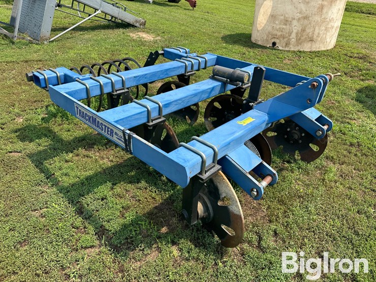 blu-jet-track-master-image-3