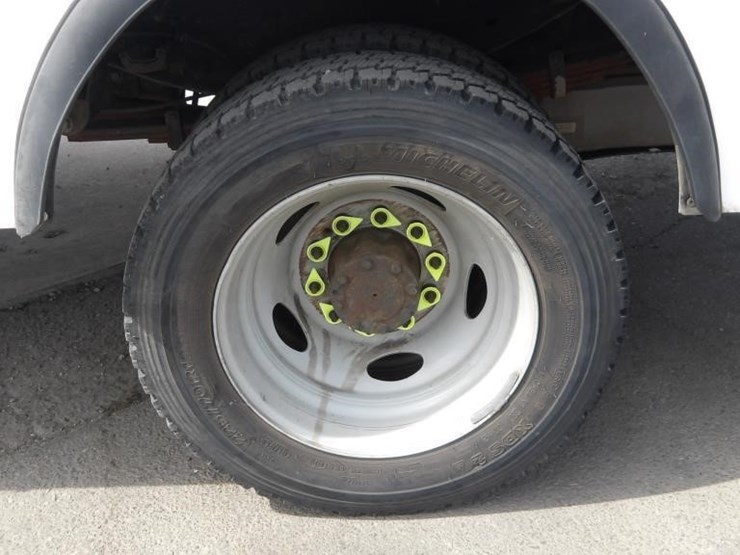 2011-ford-f550-image-5