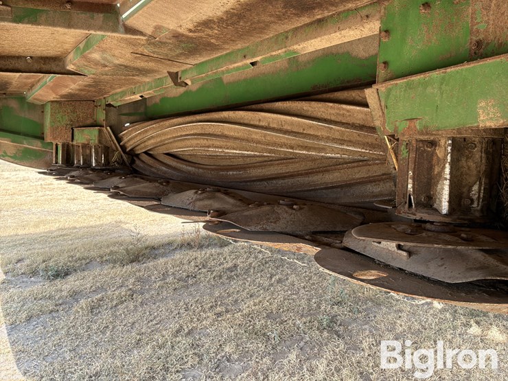 2011-john-deere-r450-image-16