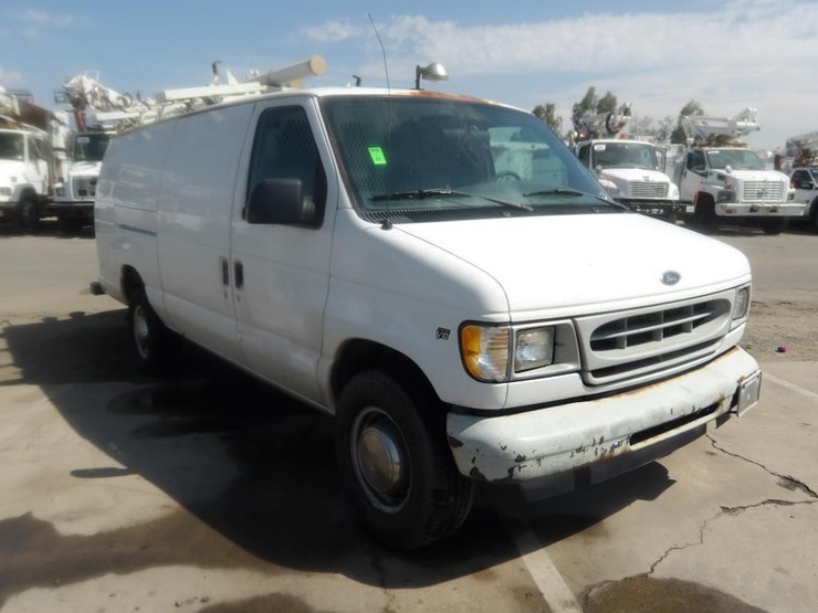 2002-ford-e350-image-2