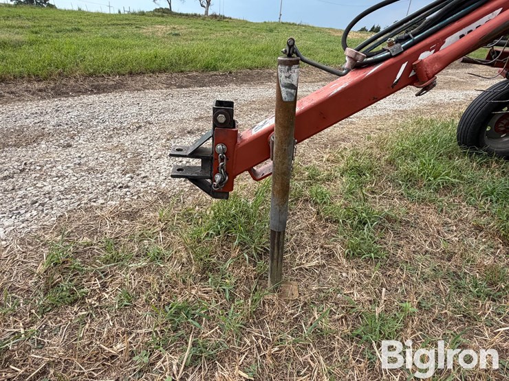 2009-massey-ferguson-3983-image-10
