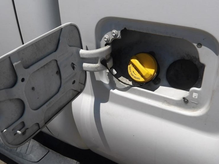 2011-ford-f250-image-13
