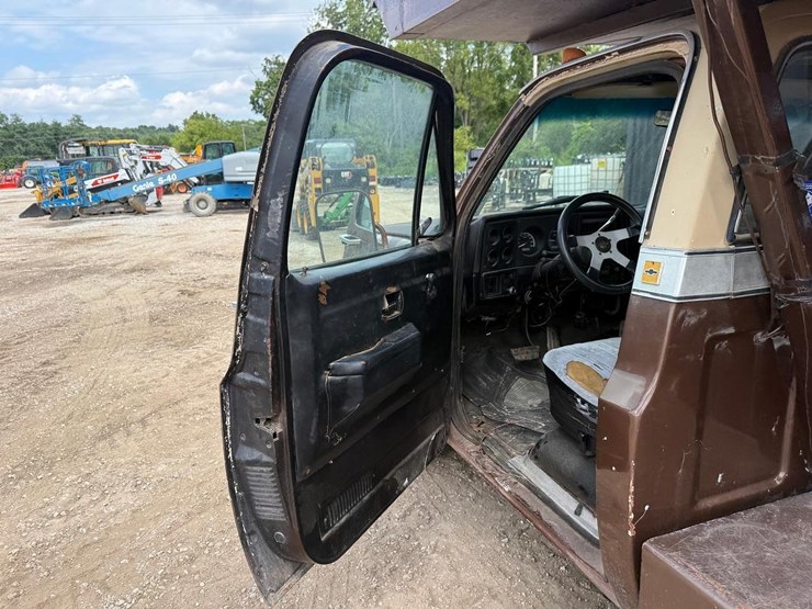 1978-chevrolet-c30-image-18