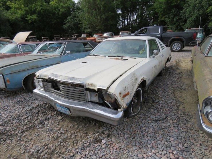 1979-plymouth-duster-2dr-image-1