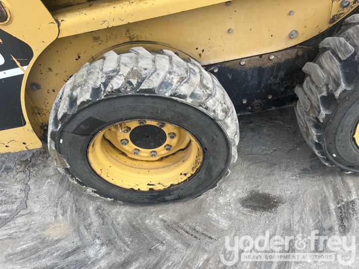 caterpillar-216b-image-11