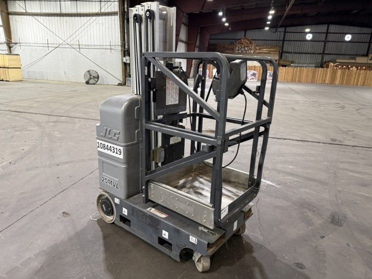2018-jlg-20mvl-image-2