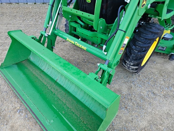 john-deere-3033r-image-10
