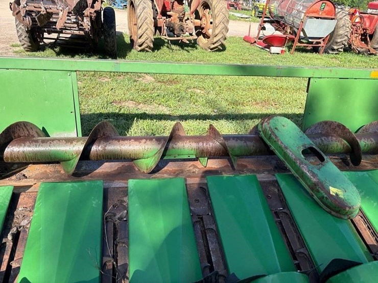 john-deere-8-image-6