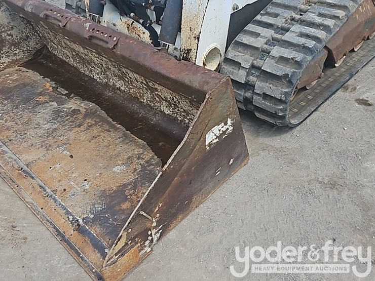 2020-bobcat-t870-image-25