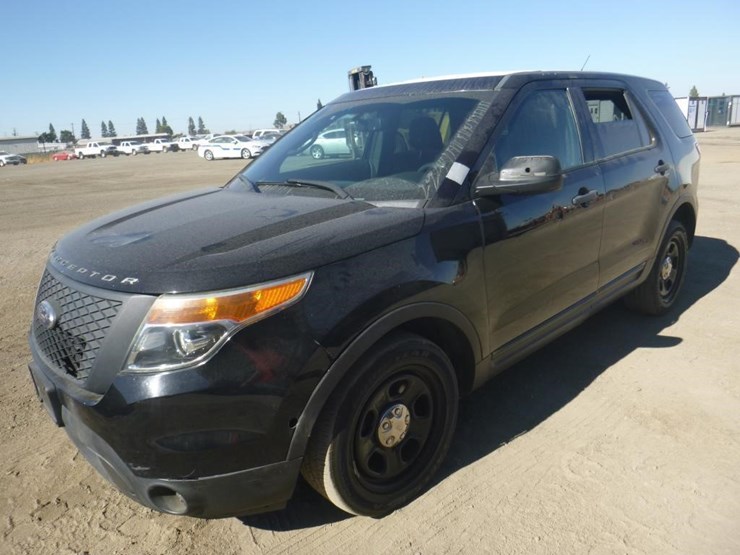 2015-ford-explorer-image-1