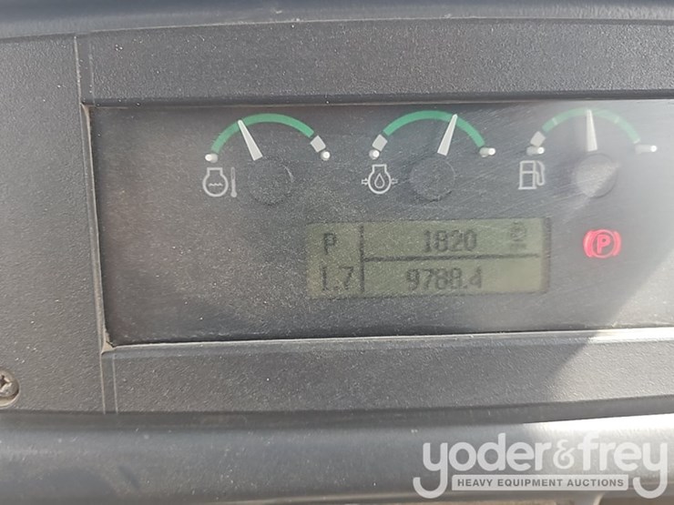 2013-deere-750k-lgp-image-11