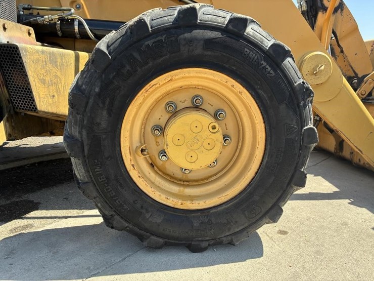 2007-caterpillar-430e-image-11
