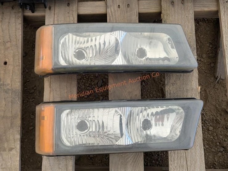 2--sets-of-chevrolet-cat-eye-headlights-image-5