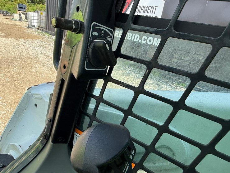 2018-bobcat-s590-image-21