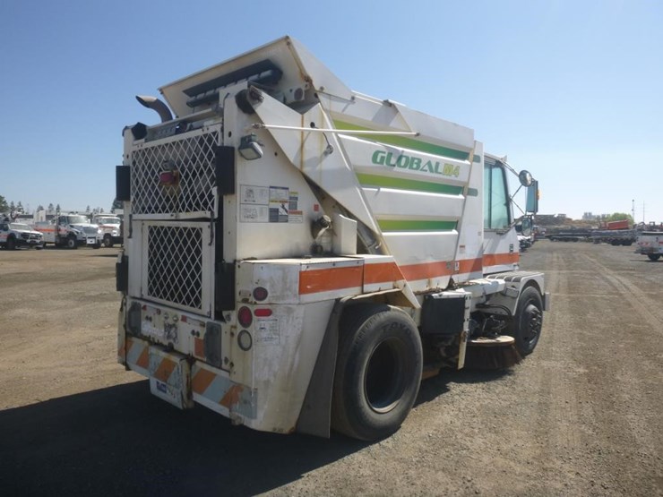 2013-global-m4-sweeper-image-3