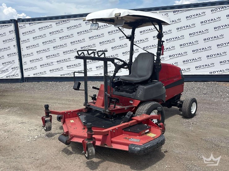 2015-toro-groundsmaster3280d-image-1