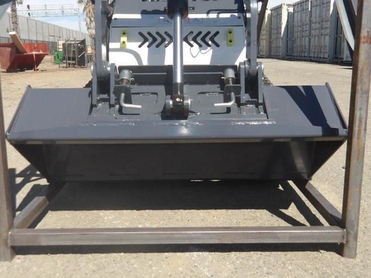 2026-zjz-380-skid-steer-track-loader-image-7