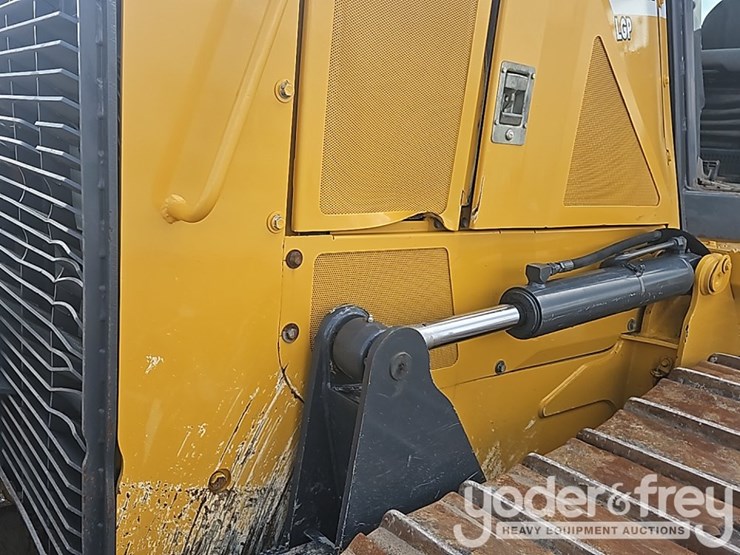 2013-deere-750k-lgp-image-34
