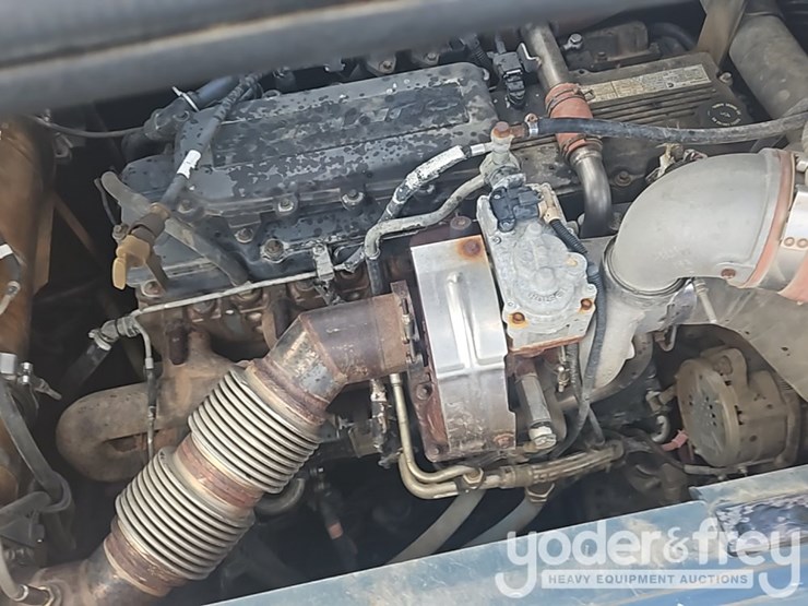 2017-hyundai-hx380l-image-21