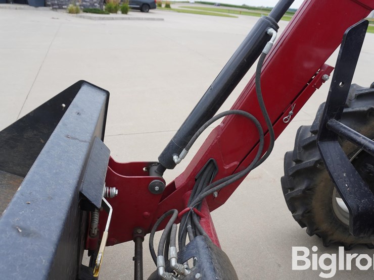 2019-case-ih-farmall-70a-image-16