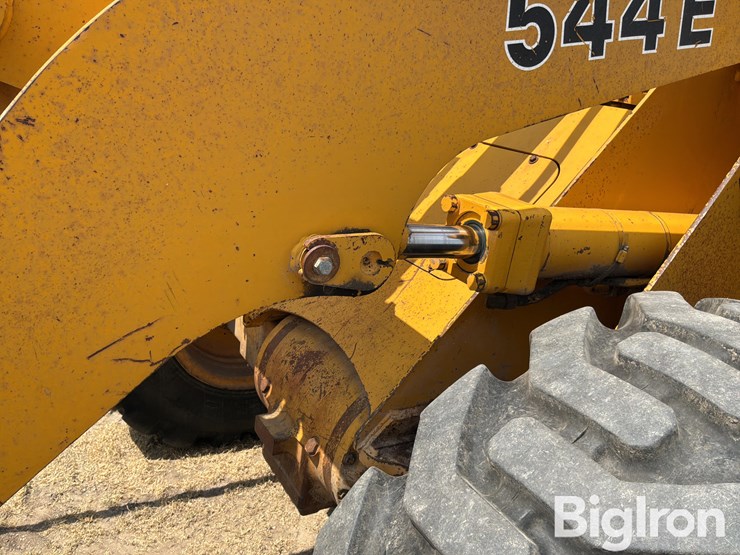 deere-544e-image-12