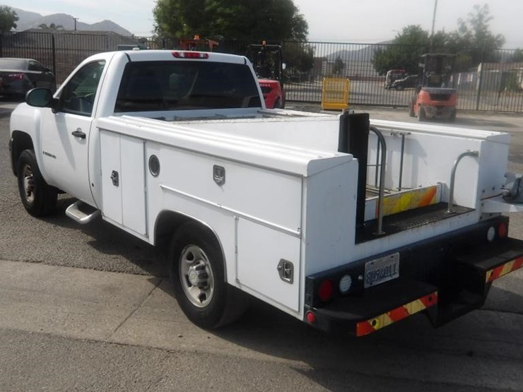 2009-chevrolet-silverado-2500-image-4