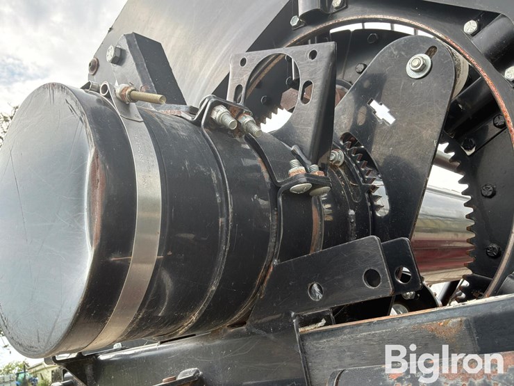 2005-case-ih-1020-image-17