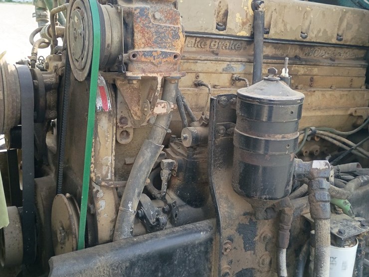 1985-peterbilt-359-image-39