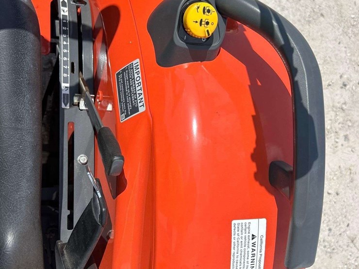 2024-kubota-l2502hst-image-37