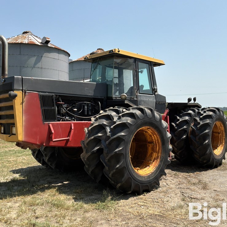 1988 VERSATILE 936