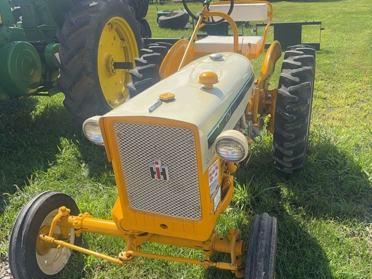 1965-international-cub-image-2