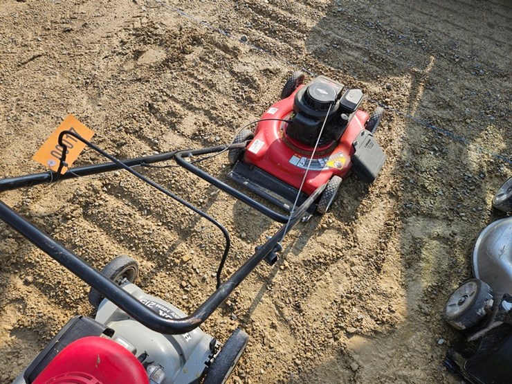 #17-•-yard-machine-push-mower-image-10