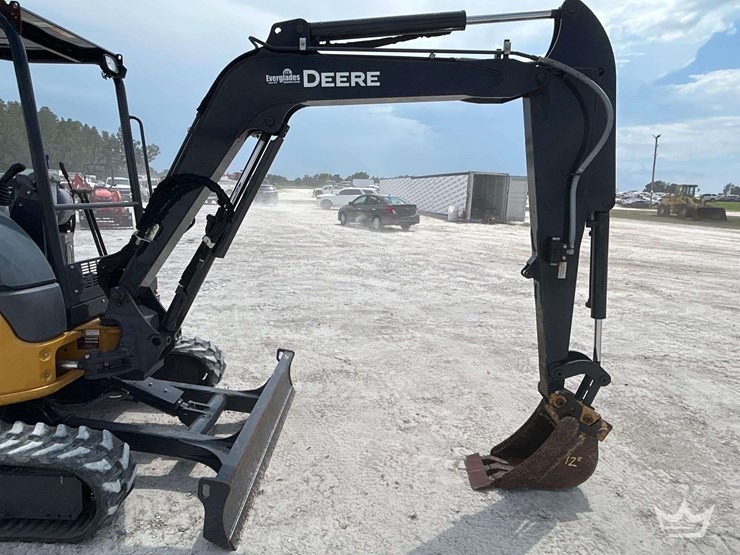 2023-deere-35g-image-11