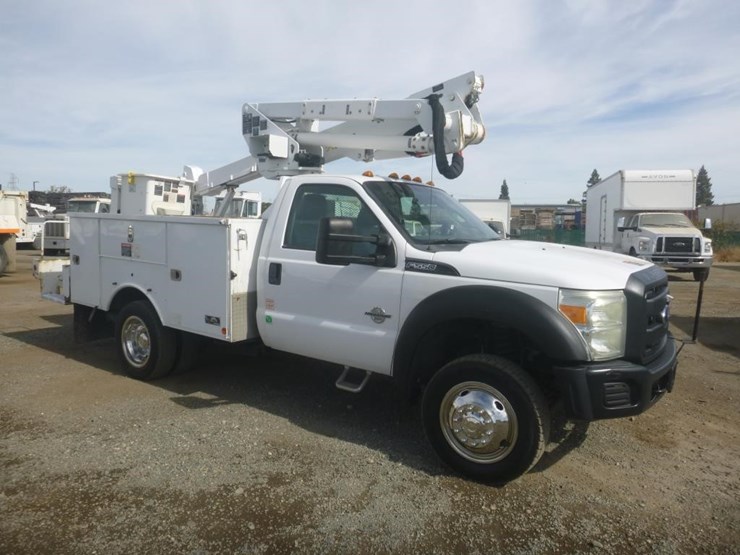 2013-ford-f550-image-2