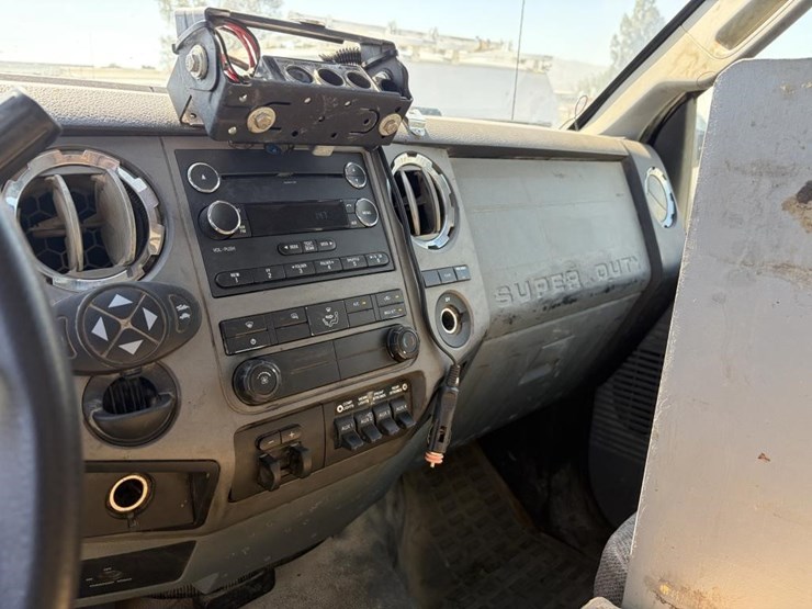 2012-ford-f450-image-18